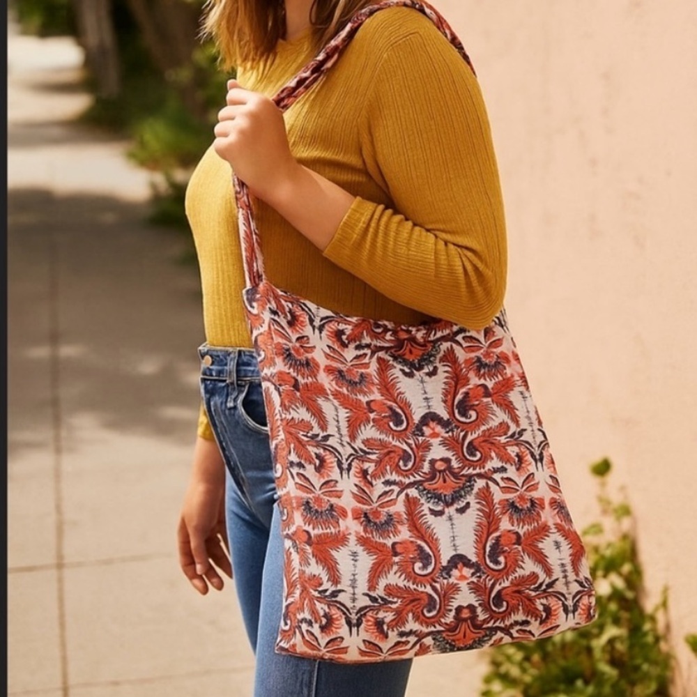 FREE PEOPLE Y2K Paisley Lightweight Linen Shopping Beach Tote Bag